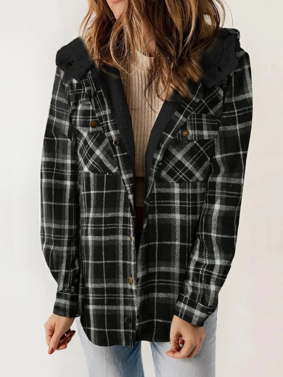 Women's Hooded Plaid Jacket – Cozy Design with Button Closure for Autumn 2
