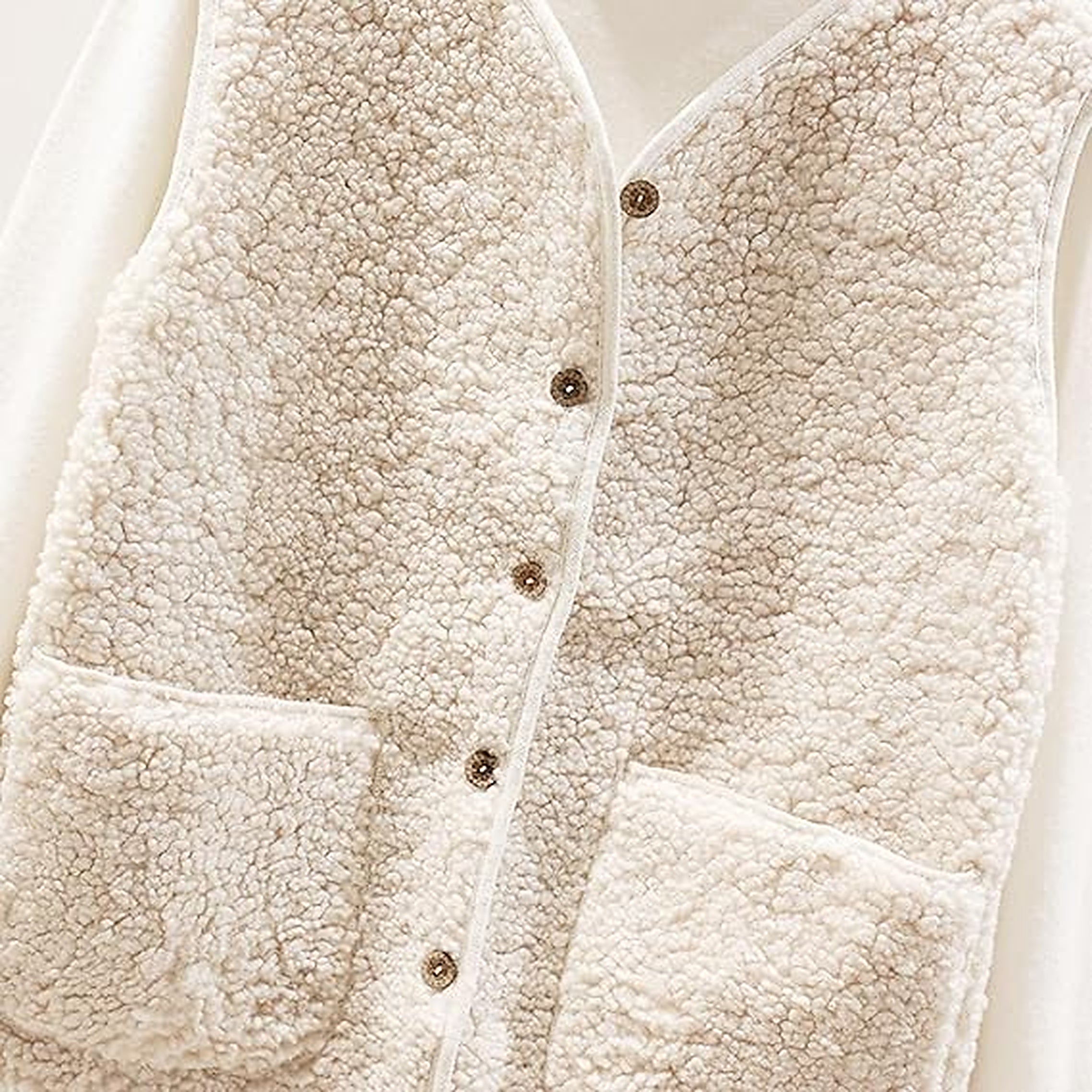 Women's Sleeveless Vest with Button Closure – Versatile Layer for All Seasons - We are MFEO
