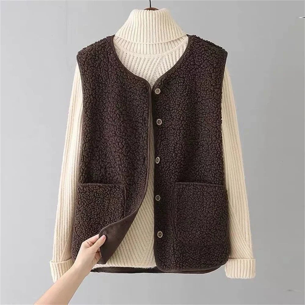 Women's Sleeveless Vest with Button Closure – Versatile Layer for All Seasons - We are MFEO