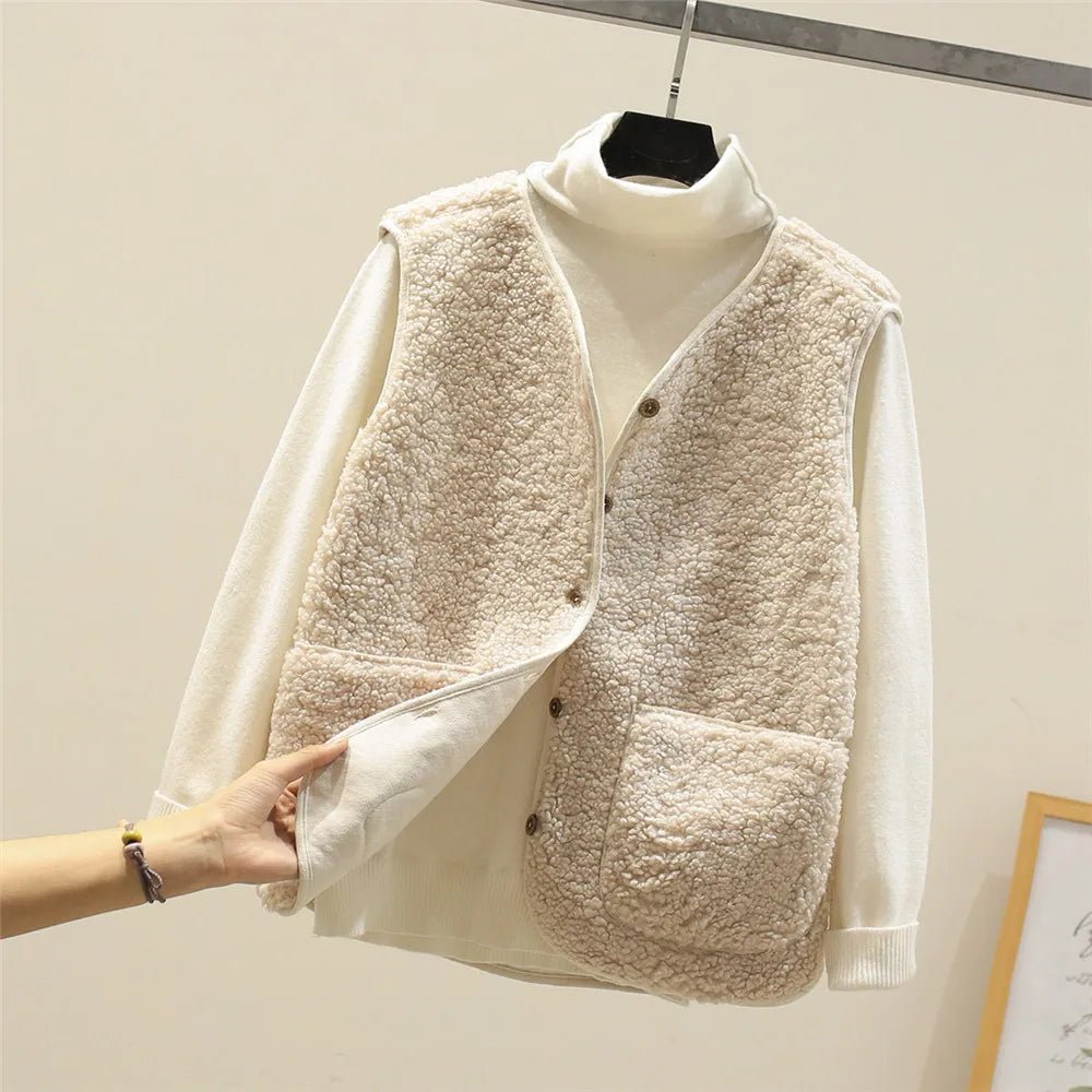Women's Sleeveless Vest with Button Closure – Versatile Layer for All Seasons - We are MFEO