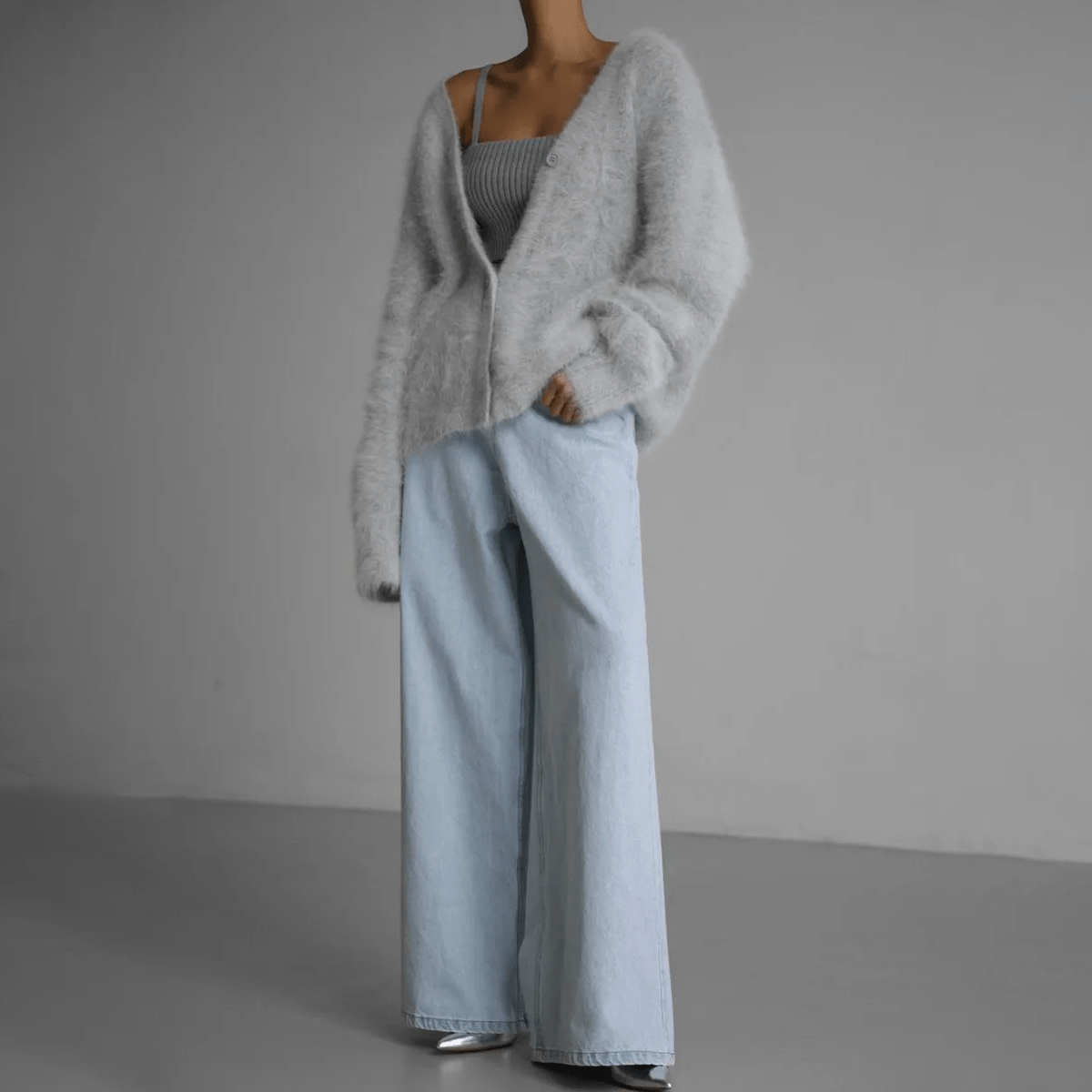 Black Oversized Deep V-Neck Cardigan for Women – Soft Knit, Relaxed Fit Layering Piece 6