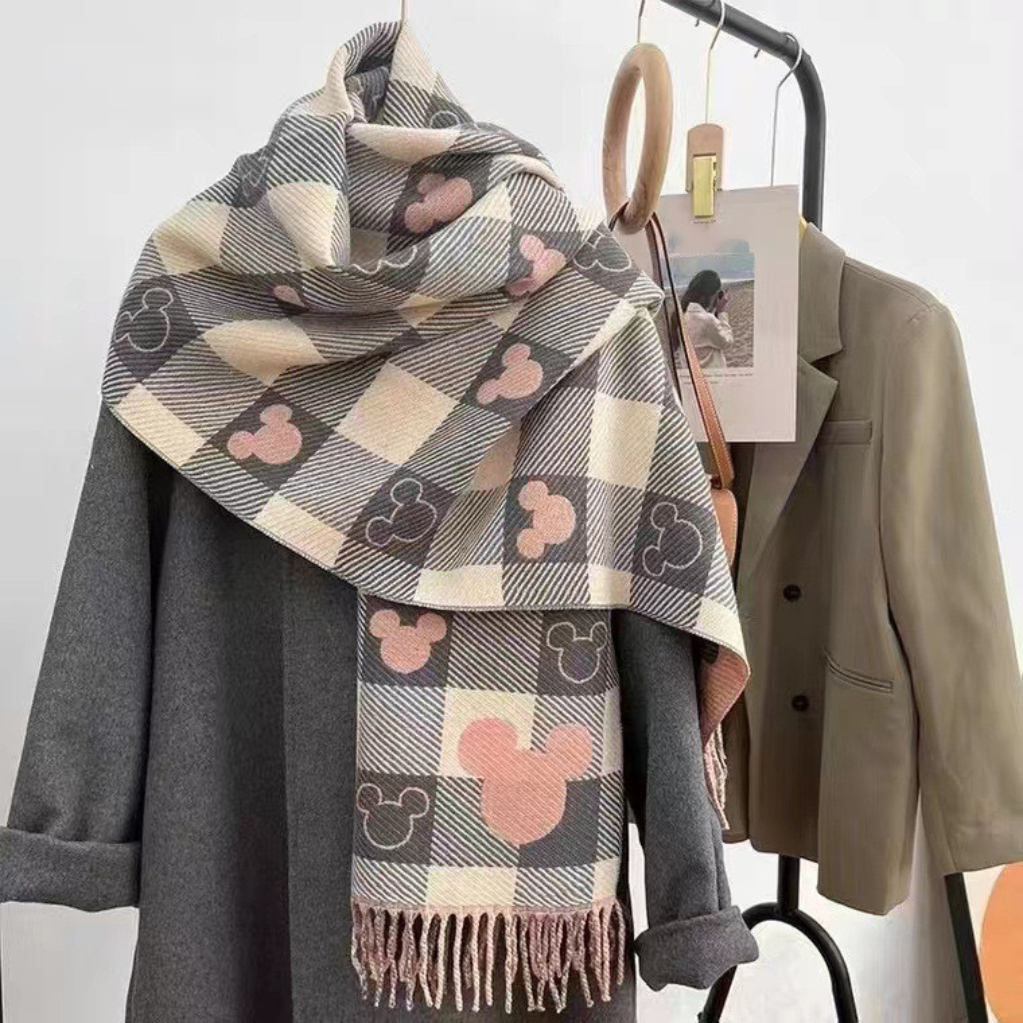 Reversible Plaid Scarf with Tassels - Cozy Double-Sided Accessory for Cold Weather 0