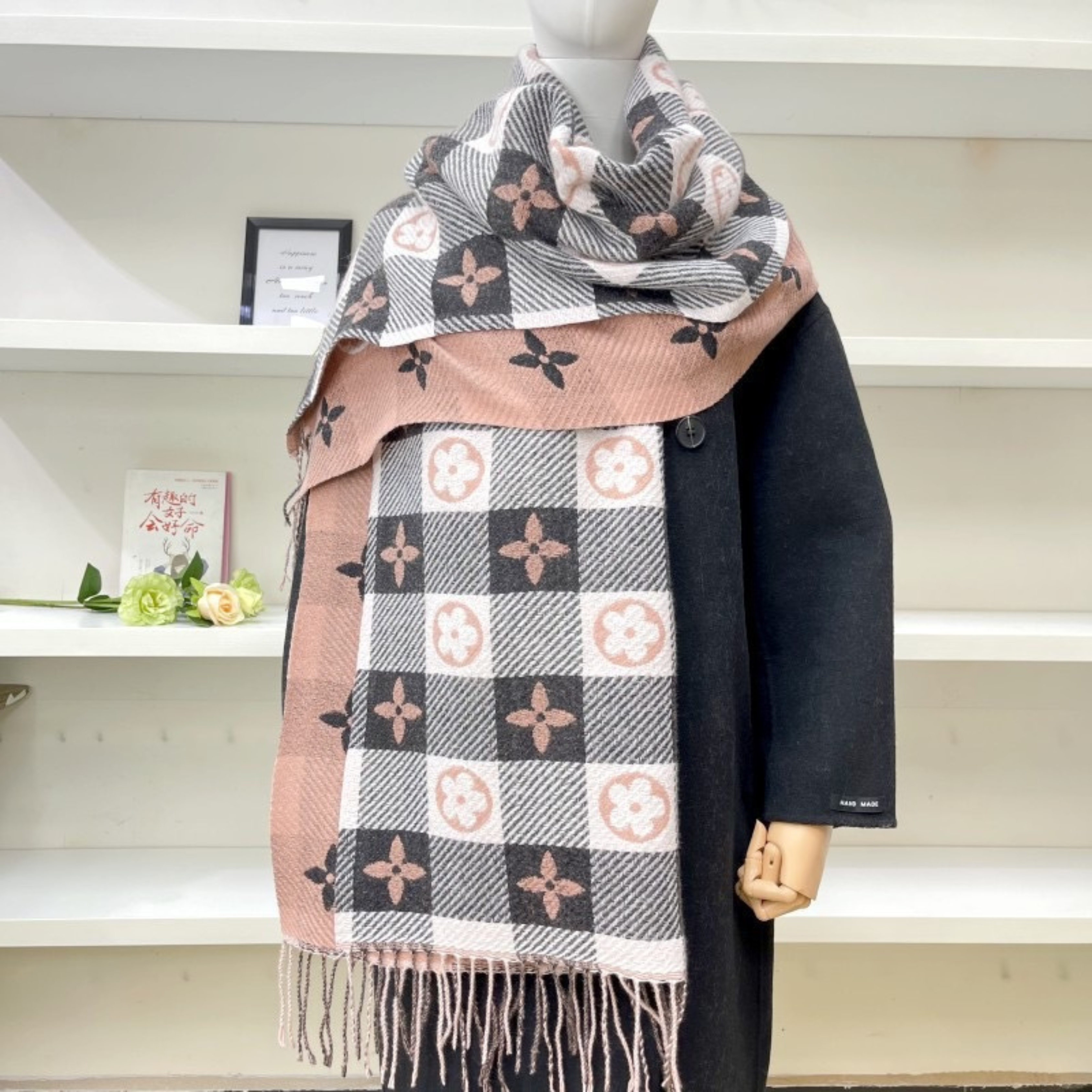 Reversible Plaid Scarf with Tassels - Cozy Double-Sided Accessory for Cold Weather 10