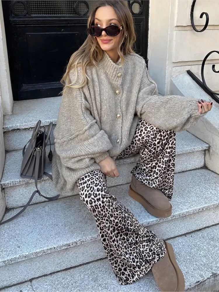 Women's Oversized Knit Cardigan – Button Front with Ribbed Neckline for Casual Wear 0