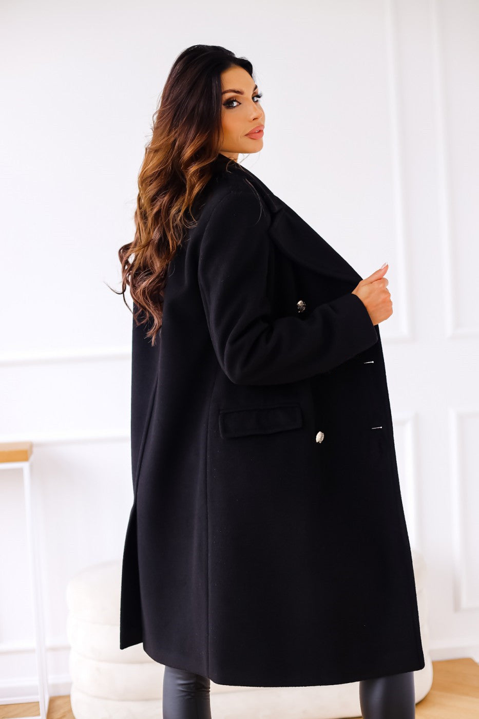 Women's Trench Coat – Long Double-Breasted Winter Outerwear with Pockets 3
